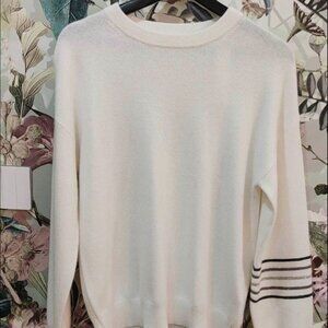 Brunello Cucinelli 100% cashmere sweater brand new with defect size 38